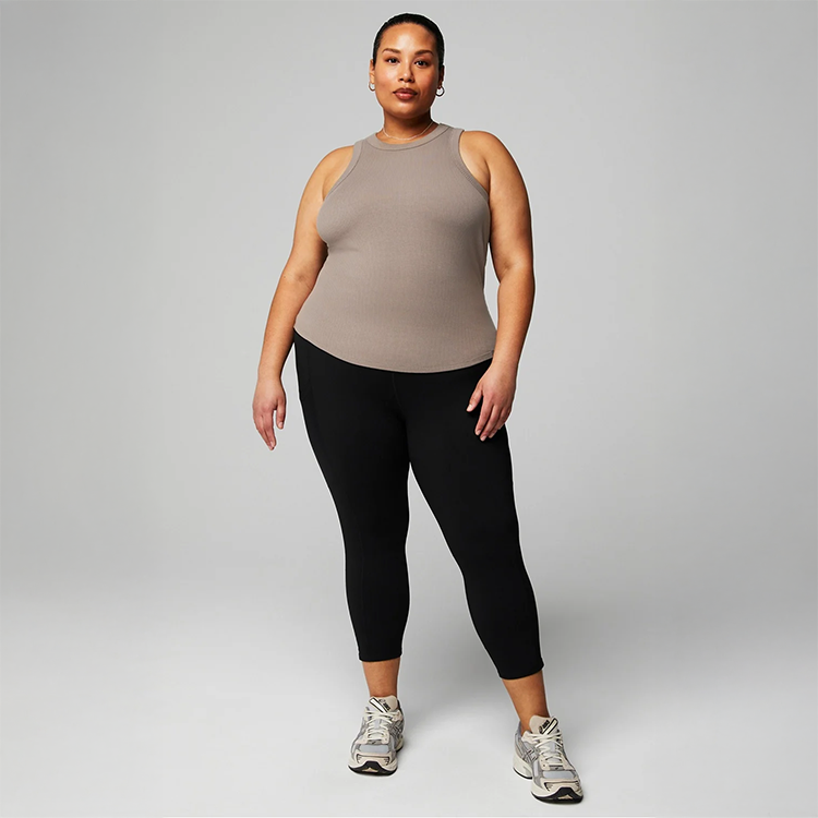 Fabletics - Women's On The Go Powerhold High-waisted Capri Legging - Black