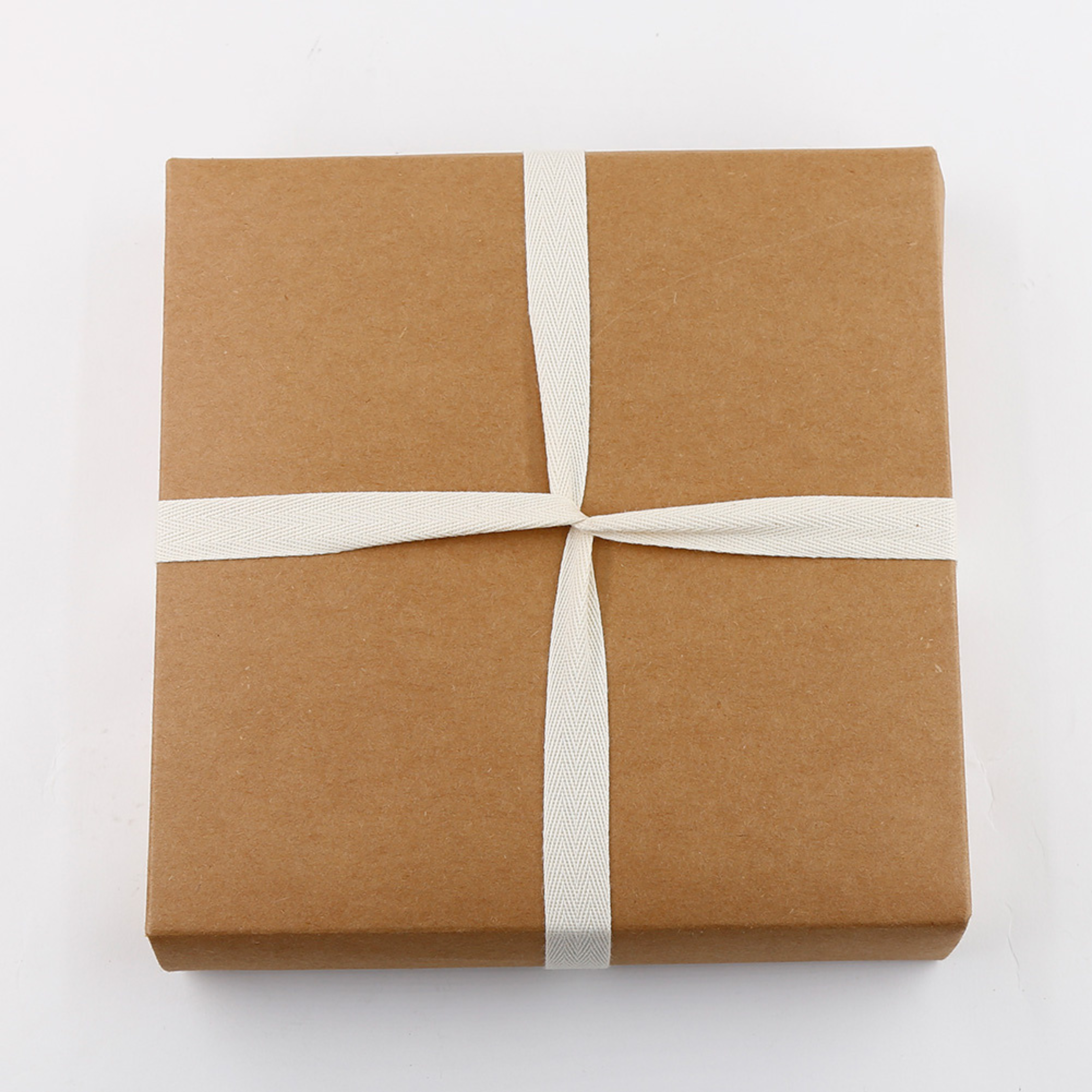 Welcome Baby Gift Box - Charming 6-Piece Set for Newborns